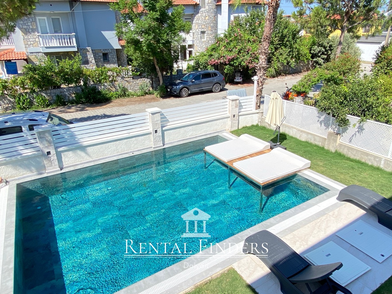 Villa Pink Diamond 4 Bedroom